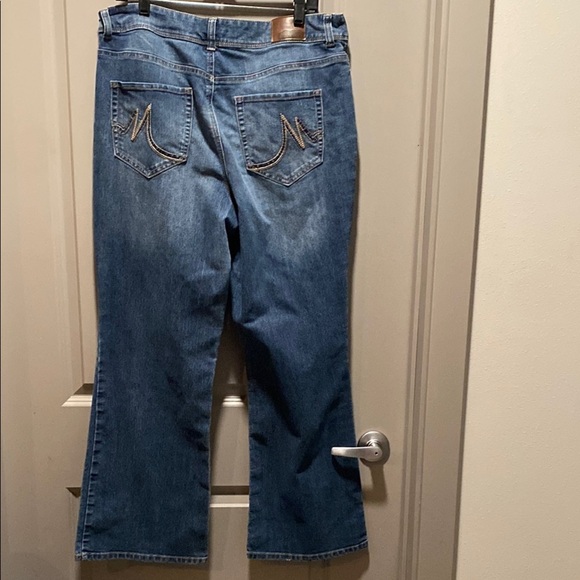 Maurices Blue Flare Wide Leg Jeans | Size 18 Short | Stretch Denim - Picture 6 of 6